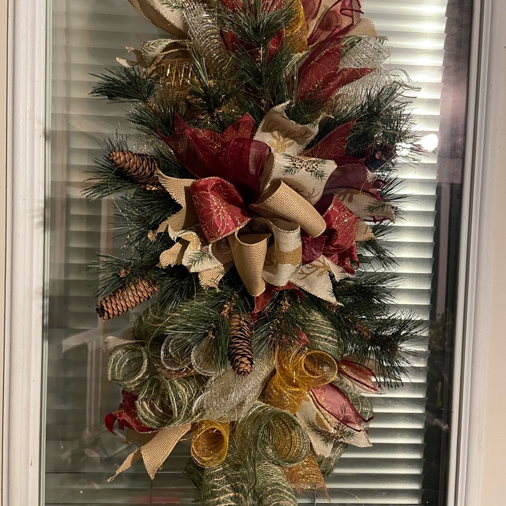 Festive Holiday Swag with Red and Gold Accents